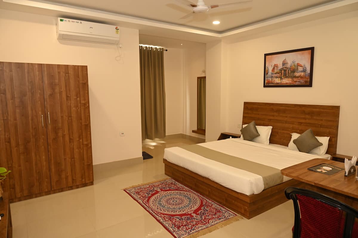 Deluxe Double Room | 1 bilik tidur, dihias secara berasingan, Wi-fi percuma, cadar katil