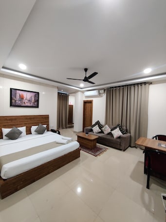 1 bedroom, individually decorated, free WiFi, bed sheets