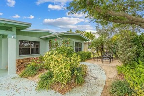 Terrace/patio - 2 Blocks to Ocean! Launch Pad 226 (Cocoa Beach)