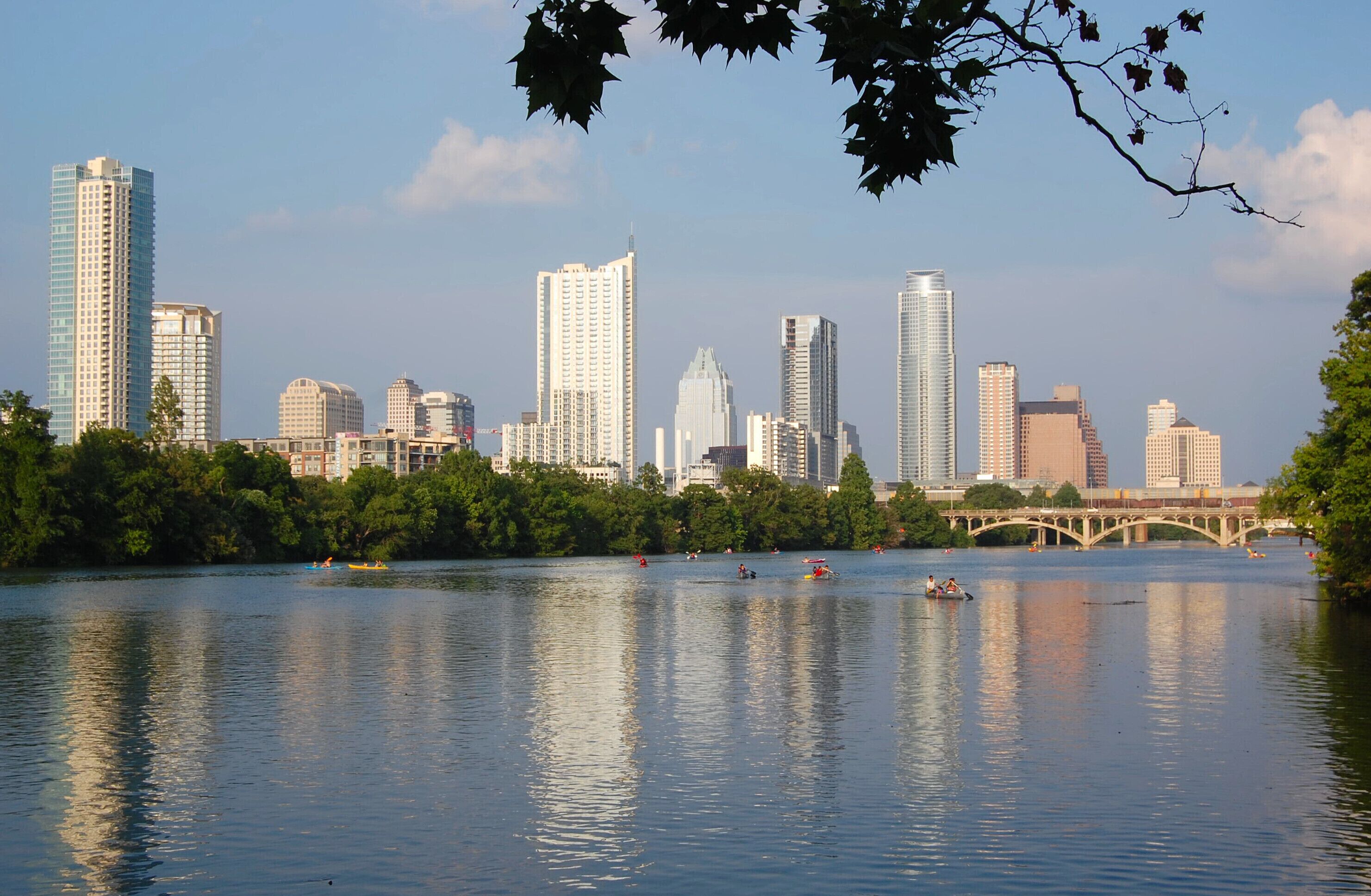 Visit Zilker Park & Lady Bird Lake with Ease! Pet Friendly Property w/ Breakfast