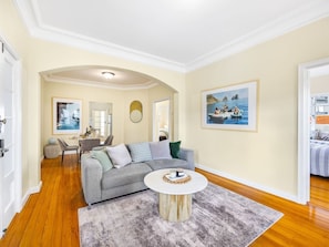 TV - Riverside Heritage Château/Convenient/Free carpark (South Brisbane)
