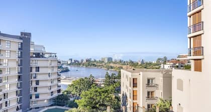 Riverside Heritage Château/Convenient/Free carpark