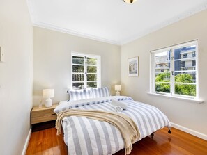 2 Schlafzimmer, Bügeleisen/Bügelbrett, WLAN, Bettwäsche