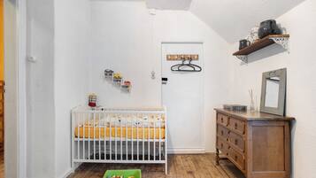 3 Schlafzimmer, kostenloses WLAN, Bettwäsche