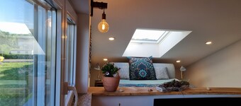 Apartment 'A' with Mountain View, Wi-Fi and Air Conditioning