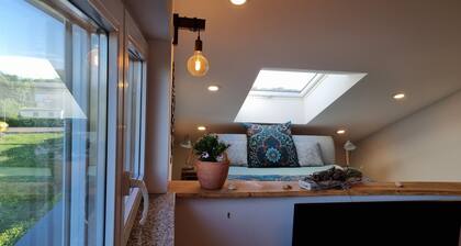 Apartment 'A' with Mountain View, Wi-Fi and Air Conditioning