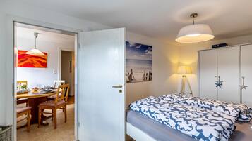 1 chambre, fer et planche à repasser, Wi-Fi gratuit, draps fournis