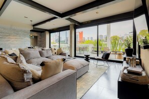 TV, stereo, offices - Luxurious penthouse with terrace in Polanco (Ciudad de México)
