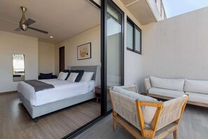 3 habitaciones, caja de seguridad en la habitación y escritorio 