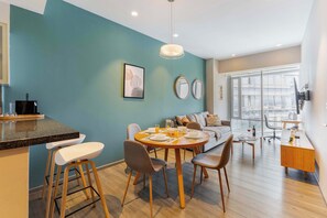 TV, books, stereo, offices