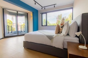 2 bedrooms, in-room safe, iron/ironing board, travel crib