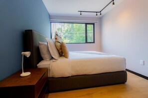 2 室のベッドルーム、セーフティボックス (室内)、アイロン / アイロン台、旅行用ベビーベッド