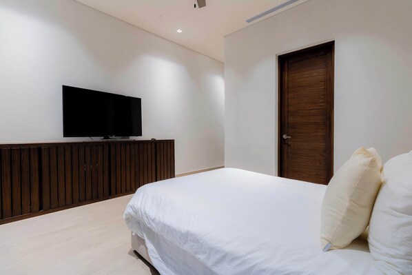 3 habitaciones y caja de seguridad en la habitación