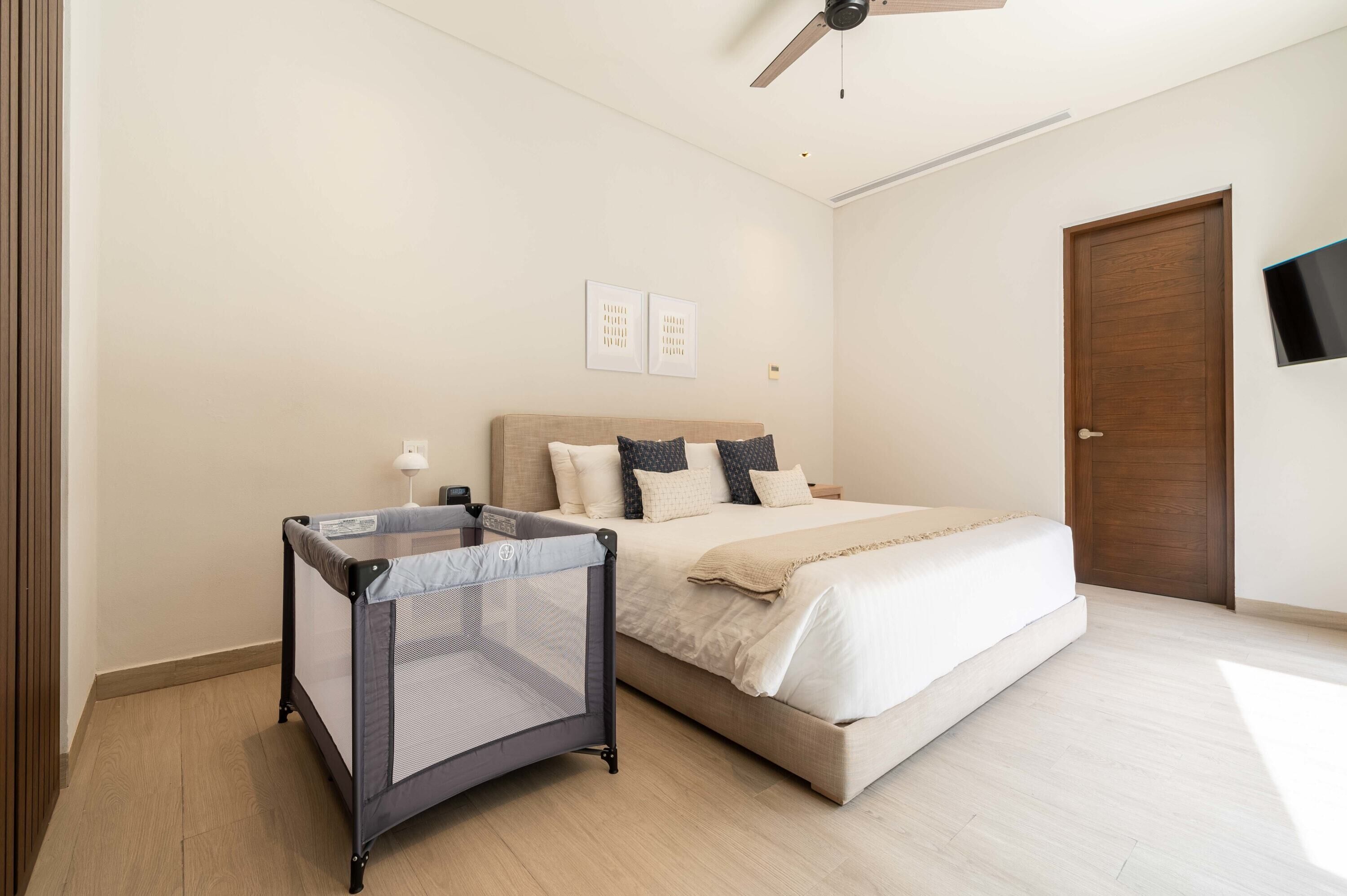 2 bedrooms, in-room safe, iron/ironing board, travel crib