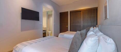 2 bedrooms, in-room safe, iron/ironing board, travel crib