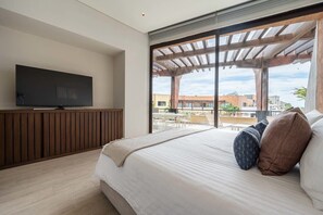 3 bedrooms, in-room safe, iron/ironing board, travel cot - Capitalia | Residence Península (Cabo San Lucas)