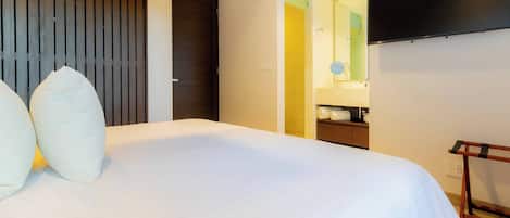 2 bedrooms, in-room safe, iron/ironing board, travel crib