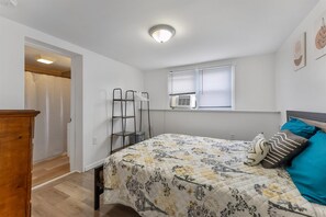 3 bedrooms, iron/ironing board, free WiFi