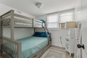 3 habitaciones, tabla de planchar con plancha y wifi gratis
