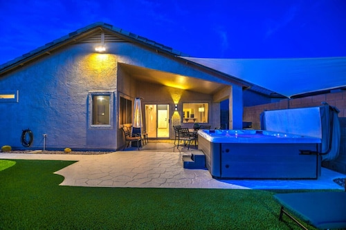 Mid Century Themed Home on the Golf Course