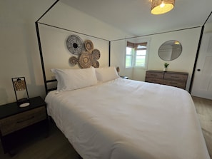 3 soverom, internettilgang og sengetøy