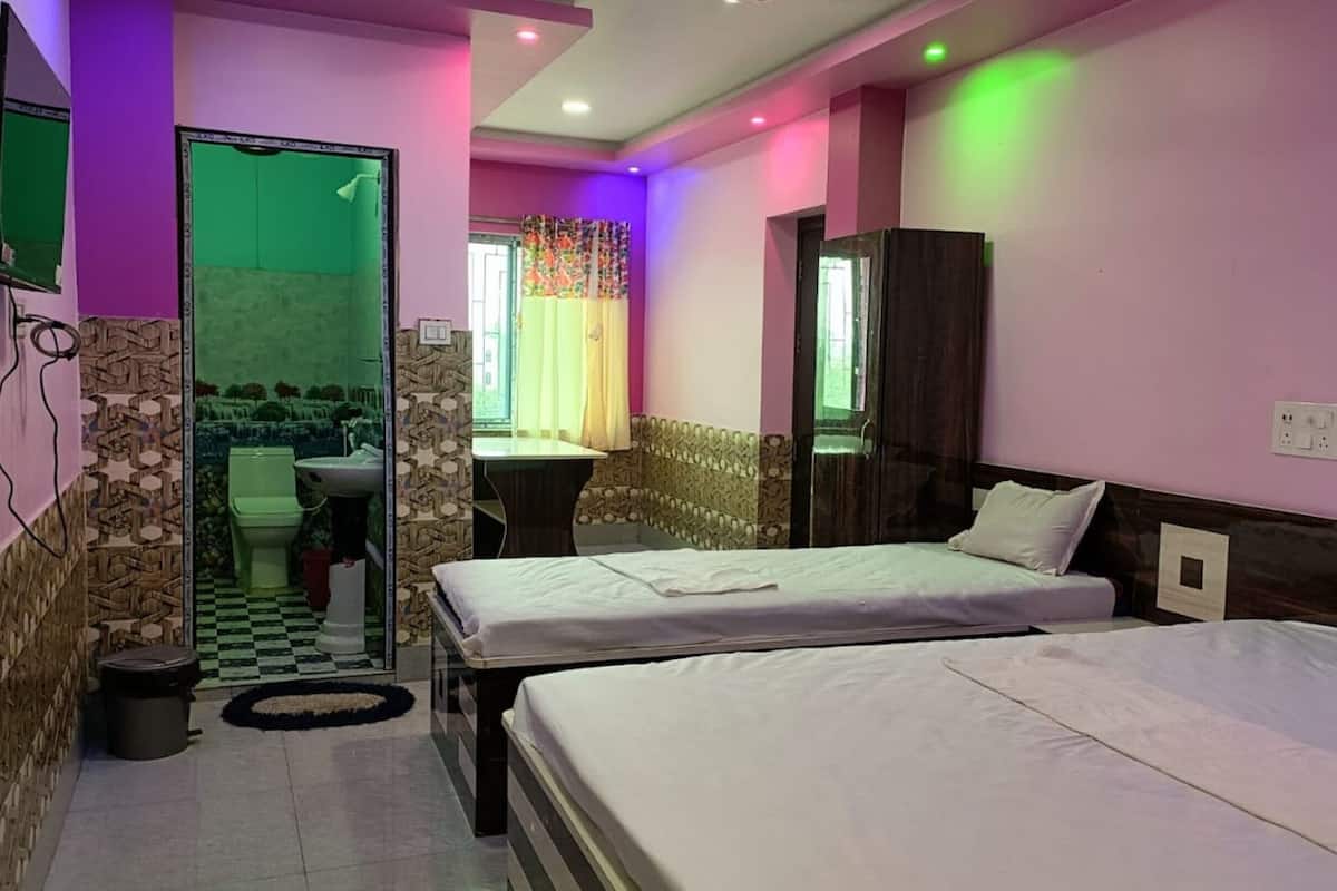 Royal Room | Free WiFi, bed sheets