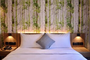 Quarto luxo | Espaço de trabalho para notebook, quartos à prova de som