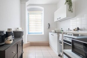 Fridge, microwave, oven, stovetop - Loft with Gym • Kitchen | WiFi | Free Parking (Berlin)