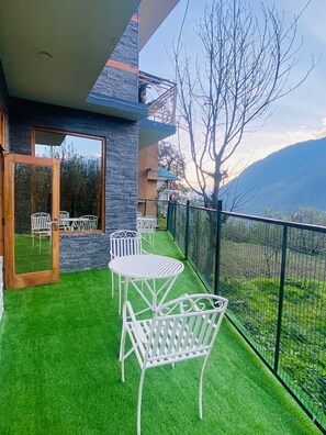 Exterior - Sparklyn View (Manali)