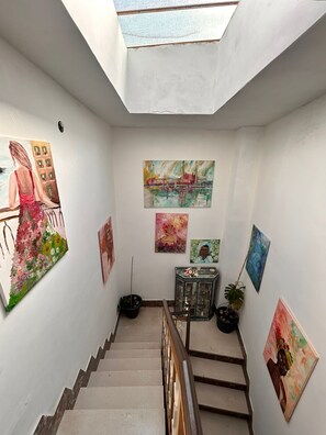 Interior detail - La Gorgone city center apartments (Casteldaccia)