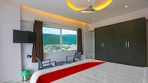 Classic Double Room - OYO Flagship Botcha Convection (Visakhapatnam)