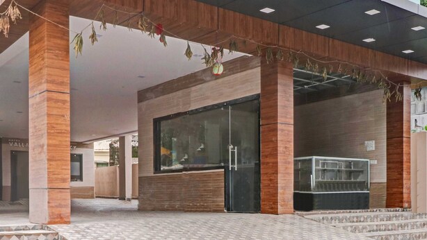 Pintu masuk properti