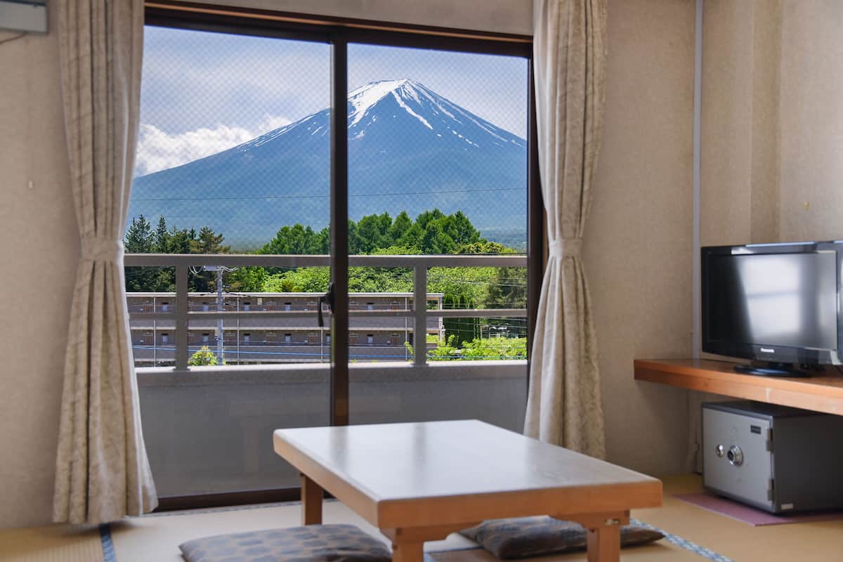 Habitación tradicional, para no fumadores, vista a la montaña | Vista del balcón