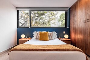 2 bedrooms, desk, iron/ironing board, travel crib - Spacious Apartment with Private Terrace | ROMA (Ciudad de México)