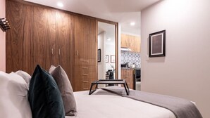 Unclassified image, 4 of 25, button - Cozy Fully Equipped Studio | ROMA (Ciudad de México)
