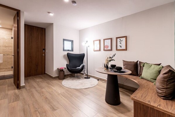 Unclassified image, 1 of 25, button - Cozy Fully Equipped Studio | ROMA (Ciudad de México)