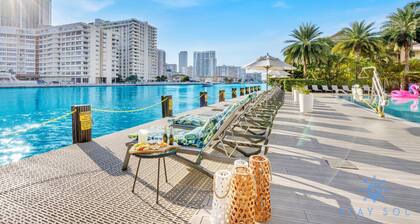 Spectacular Resort: Designed Luxe, Amazing View