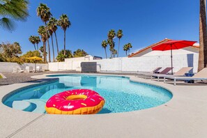 Pool - Agave on Cactus|Private Pool|Firepit|Sleeps 10 (Scottsdale)