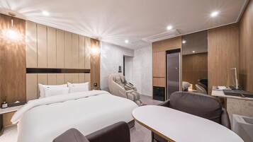 Superior King Room | 1 dormitorio, decoración individual, mobiliario individual y wifi gratis