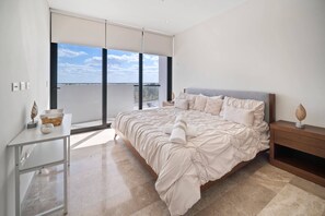 4 bedrooms, iron/ironing board, WiFi, bed sheets - SIELA Oceanfront Luxury 4 BR Villa (San Bruno)