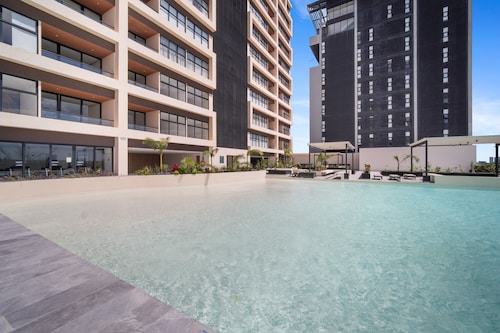 Baltia Luxurious One Bedroom Ap