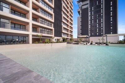 Baltia Luxurious One Bedroom Ap