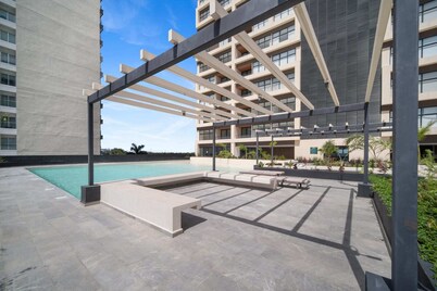 Baltia Luxurious One Bedroom Ap