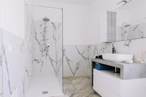 Dusche, Bidet