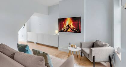 2BR Victorian Home |6 Mins Drive To Norwich Castle