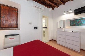 1 bedroom, WiFi, bed sheets - Colosseum Country Chic Apartment (Roma)