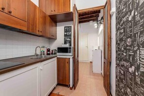 Private kitchen - Colosseum Country Chic Apartment (Roma)