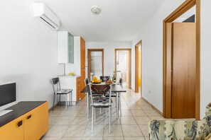 Apartment | Esszimmer