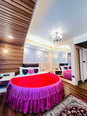 Häämatkahuone | Ilmainen Wi-Fi, vuodevaatteet