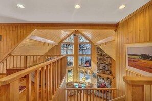 Interior - Ocean Mist! New-Oceanfront! (Surry)